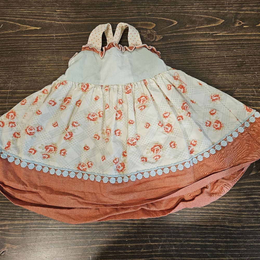 Persnickety top